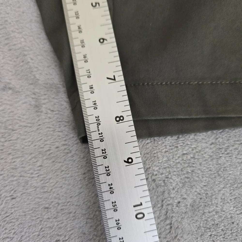 Banana Republic Aiden Short Mens 34 Dark Green Cotton Chino Casual Everyday